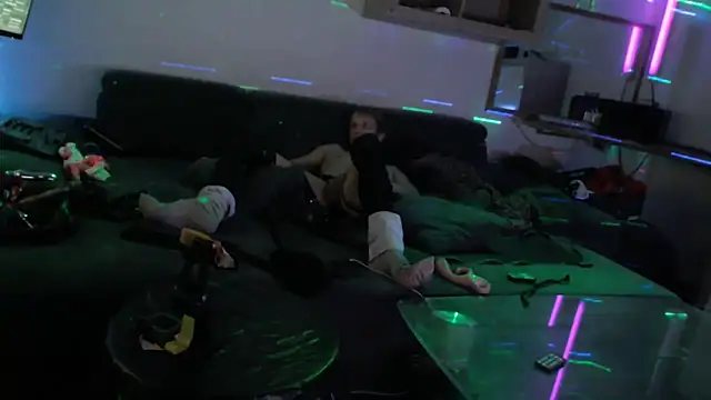 davidgntxxxxx online show from December 15, 2025, 1:55 am