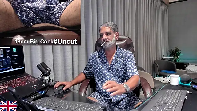 OnlineBossUK online show from July 10, 2026, 11:27 pm