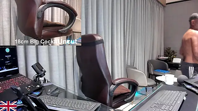OnlineBossUK online show from June 18, 2026, 3:17 pm