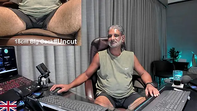 OnlineBossUK online show from July 30, 2026, 4:28 pm