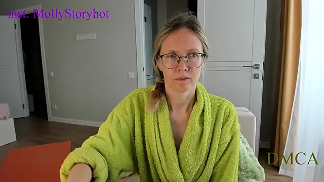 angelmommu online show from May 7, 2026, 4:50 am