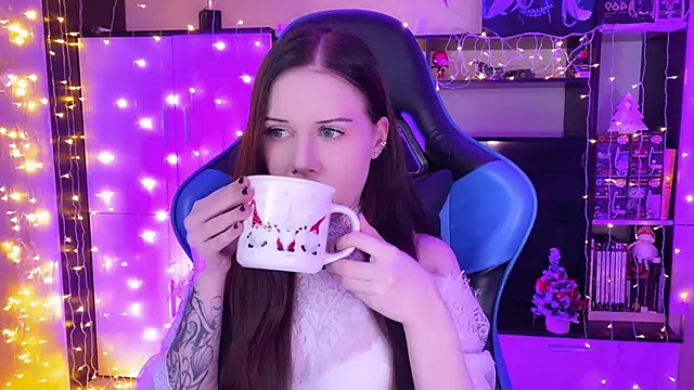 jasminevine online show from December 22, 2024, 5:53 pm