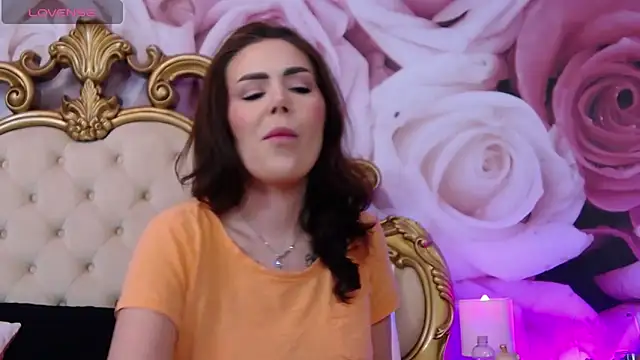 HessaHessy online show from October 14, 2025, 6:08 pm