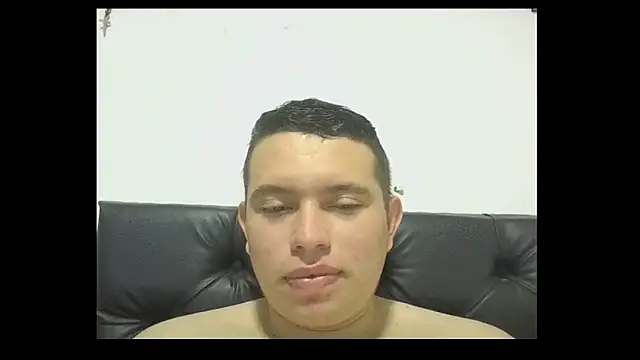 Snapshot of mons41 chatting on May 28, 2026, 10:15 pm mons41 online show from May 28, 2026, 10:15 pm