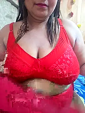MOM-SUN-COUPLE online show from April 27, 2026, 8:12 am