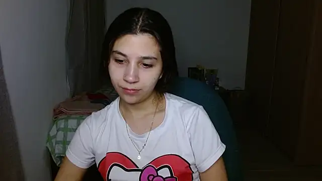 mia  lopez  online show from September 30, 2025, 3:01 am