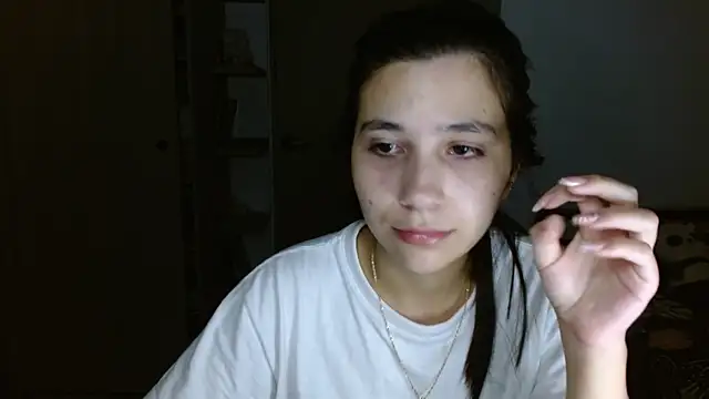 mia  lopez  online show from May 12, 2026, 3:14 am