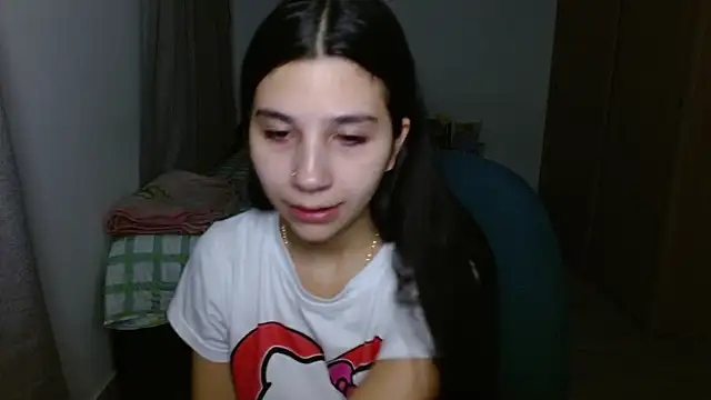 mia  lopez  online show from September 26, 2025, 1:45 am