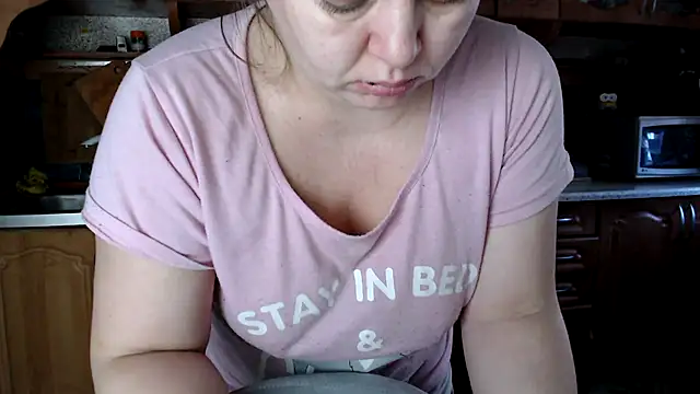 uliastar online show from January 10, 2026, 7:04 am