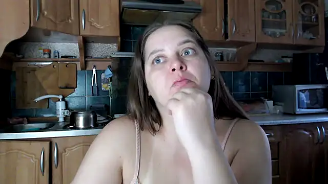 uliastar online show from October 11, 2025, 5:19 am