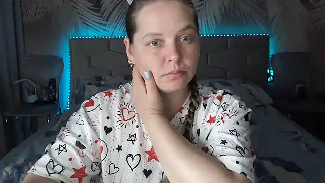 uliastar online show from July 7, 2026, 7:23 am