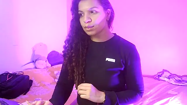 gatubelahot online show from February 4, 2026, 4:29 am