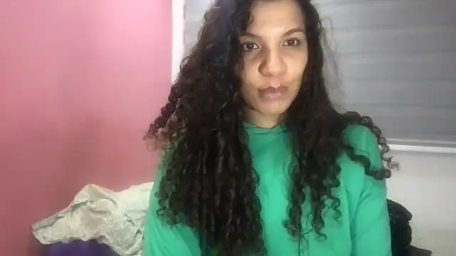 gatubelahot online show from September 22, 2025, 4:40 am