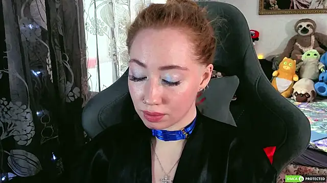 TinaBrook online show from April 22, 2026, 5:03 am