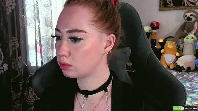 TinaBrook online show from April 30, 2026, 5:14 am