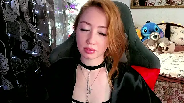 Snapshot of TinaBrook chatting on March 11, 2026, 4:50 am TinaBrook online show from March 11, 2026, 4:50 am