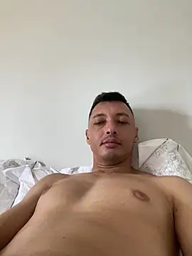 Snapshot of alexsandropllt chatting on February 21, 2026, 7:27 pm alexsandropllt online show from February 21, 2026, 7:27 pm