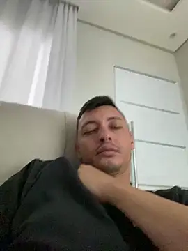 Snapshot of alexsandropllt chatting on February 3, 2026, 1:38 pm alexsandropllt online show from February 3, 2026, 1:38 pm