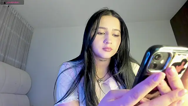 Hott Hanna online show from April 5, 2026, 1:23 am