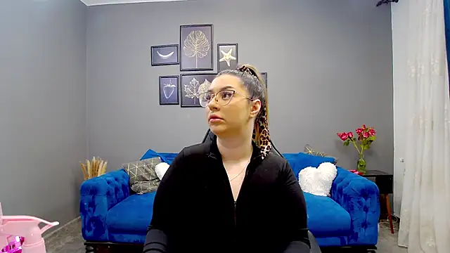 Snapshot of Katewalker_ chatting on February 26, 2025, 6:15 pm Katewalker online show from February 26, 2025, 6:15 pm