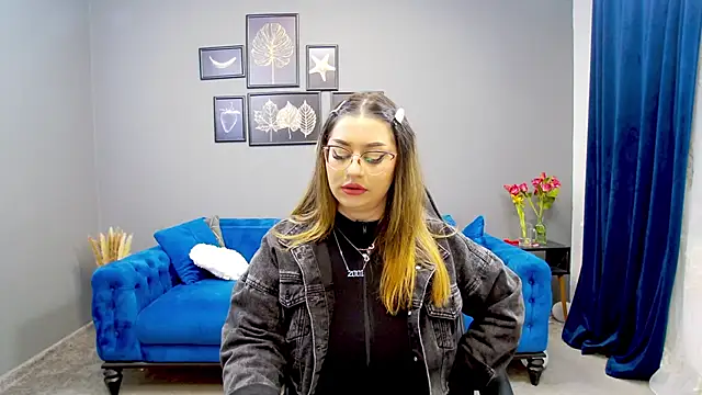 Snapshot of Katewalker_ chatting on March 20, 2025, 6:09 pm Katewalker online show from March 20, 2025, 6:09 pm