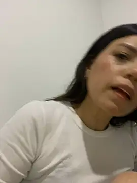 martina contreras online show from December 26, 2024, 4:10 am