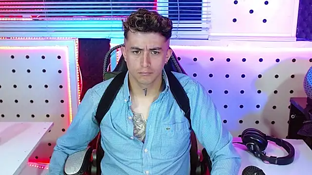 Darko0717 online show from November 4, 2025, 11:36 am