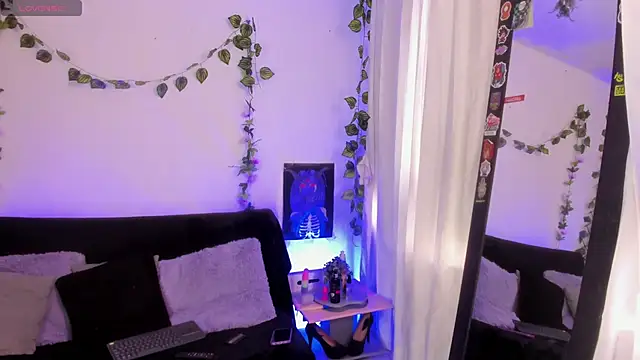 Cata green online show from September 19, 2025, 8:02 pm