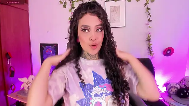 Cata green online show from November 6, 2025, 7:40 pm