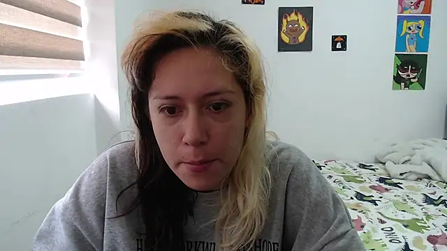 MommyMiaWs online show from October 13, 2025, 1:34 pm