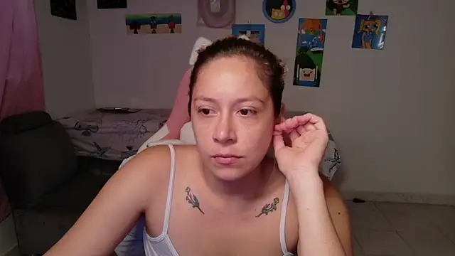 MommyMiaWs online show from May 27, 2026, 1:51 pm