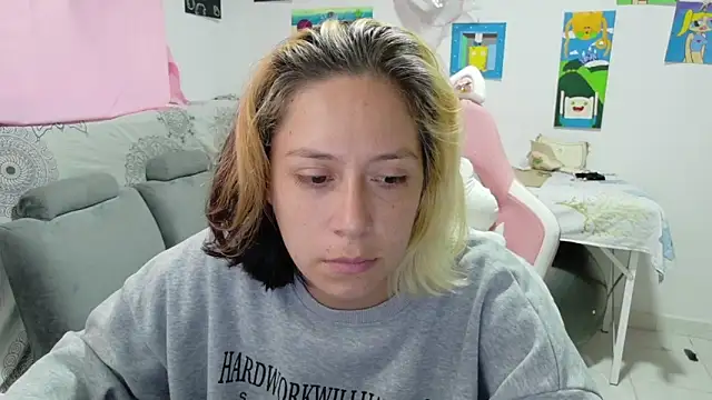 MommyMiaWs online show from May 2, 2026, 6:13 pm