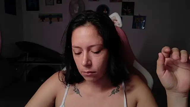MommyMiaWs online show from June 16, 2026, 1:55 pm