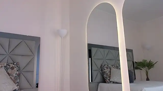 Snapshot of kylie_reyes chatting on November 19, 2025, 8:09 pm kylie reyes online show from November 19, 2025, 8:09 pm