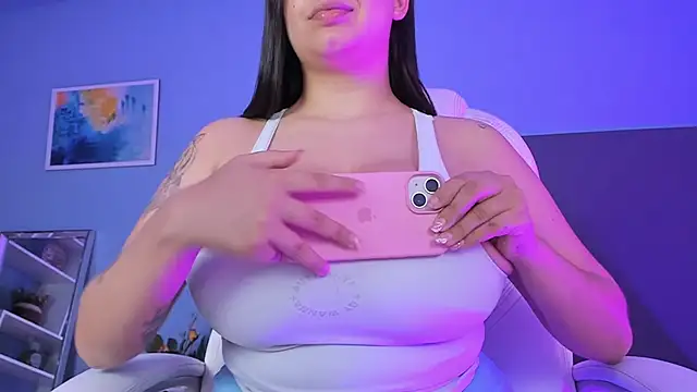 Snapshot of kylie_reyes chatting on February 20, 2025, 6:24 pm kylie reyes online show from February 20, 2025, 6:24 pm