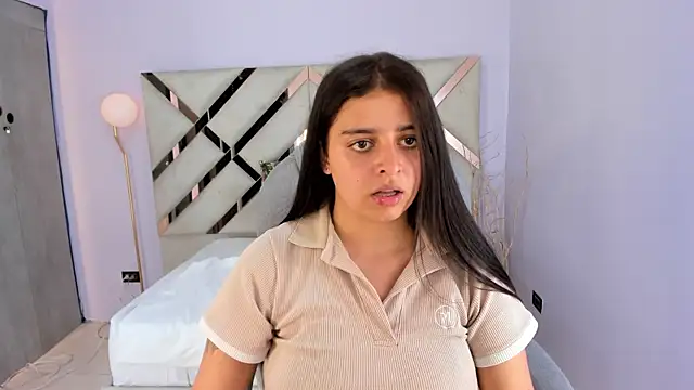 Snapshot of kylie_reyes chatting on December 22, 2025, 7:25 pm kylie reyes online show from December 22, 2025, 7:25 pm