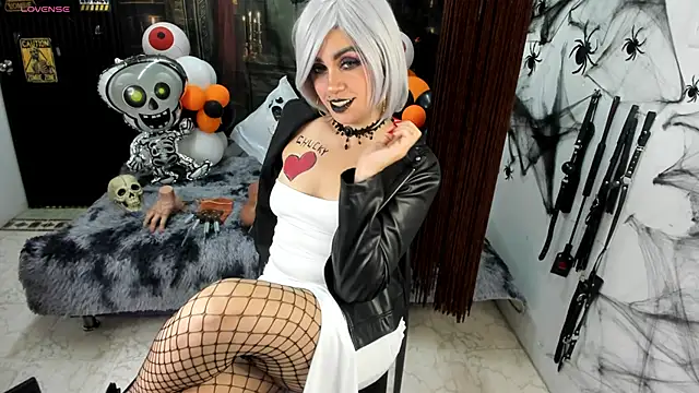 criss 21  online show from October 28, 2025, 8:30 pm