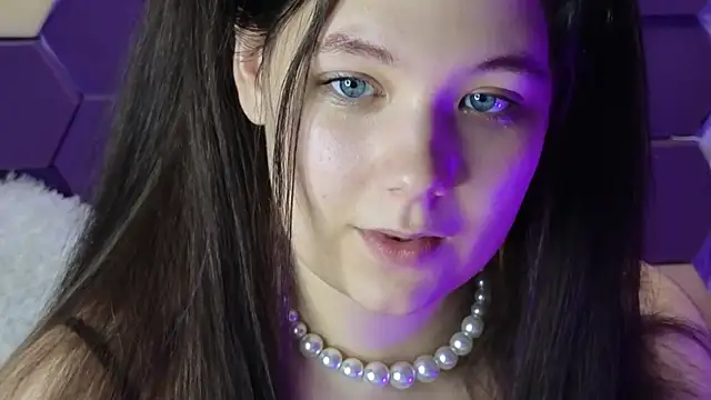 DjennaPalme online show from December 29, 2024, 10:01 am