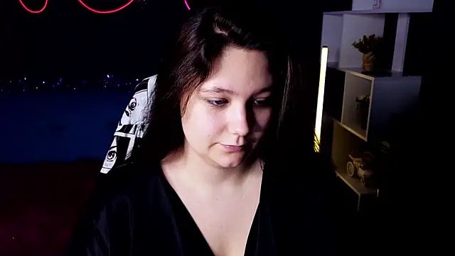 DjennaPalme online show from January 5, 2025, 4:04 am