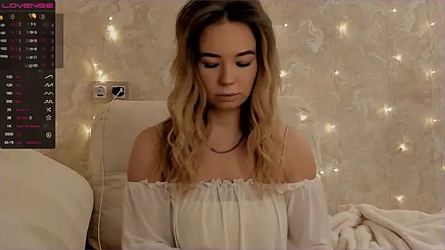 EvaSileZ online show from November 7, 2025, 4:17 am