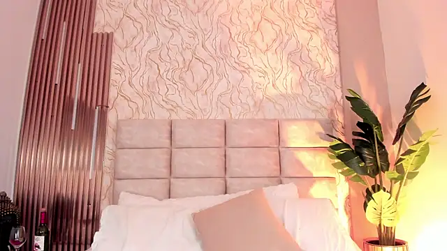 Snapshot of Gaia_Stone chatting on February 13, 2026, 12:05 pm Gaia Stone online show from February 13, 2026, 12:05 pm