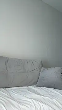 Mia Roxie online show from July 2, 2026, 3:07 am