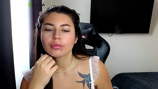 gracedorce online show from October 8, 2025, 2:24 am