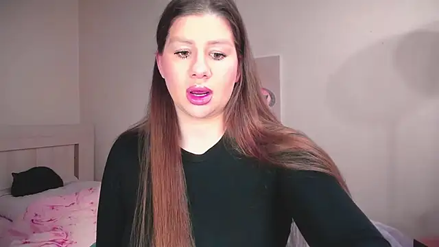 JuicyHelenX online show from March 21, 2026, 7:18 pm