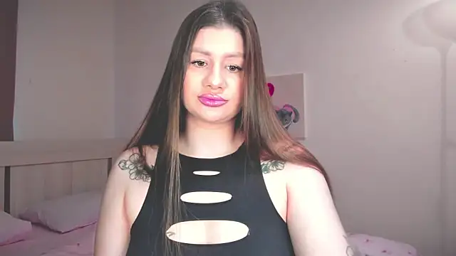 JuicyHelenX online show from March 15, 2026, 3:52 pm