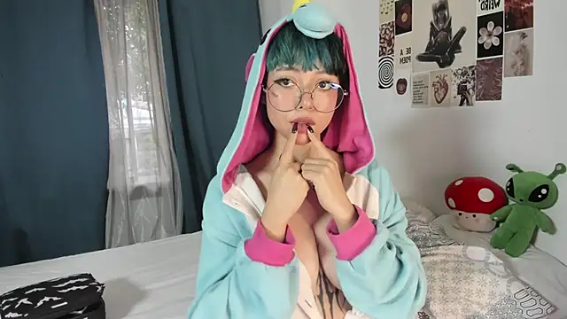 acid candy  online show from October 27, 2025, 10:33 pm