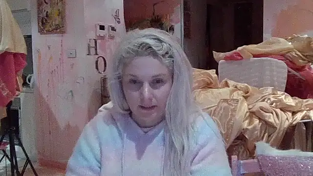 qvncrazy online show from October 28, 2025, 9:19 am