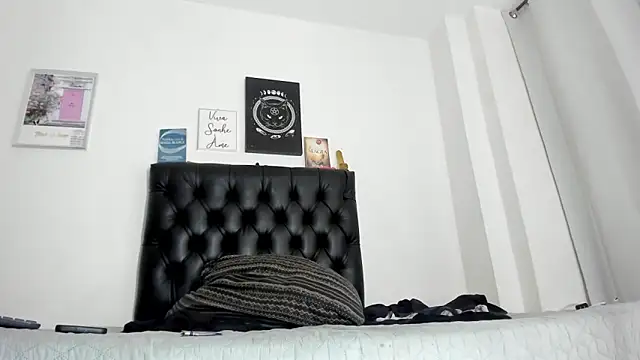 JohanyLatino online show from March 15, 2025, 7:48 pm