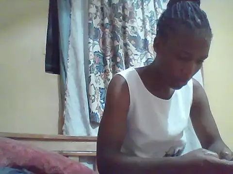 Snapshot of Smillie_prety chatting on July 5, 2026, 5:42 pm Smillie prety online show from July 5, 2026, 5:42 pm