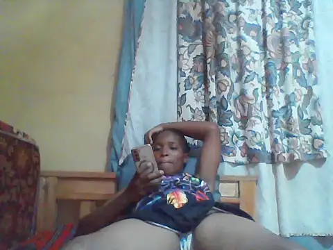 Snapshot of Smillie_prety chatting on July 6, 2026, 2:02 pm Smillie prety online show from July 6, 2026, 2:02 pm